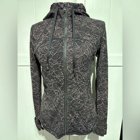 Lululemon Hooded Define Nulu pink/black Jacket - Picture 4 of 8